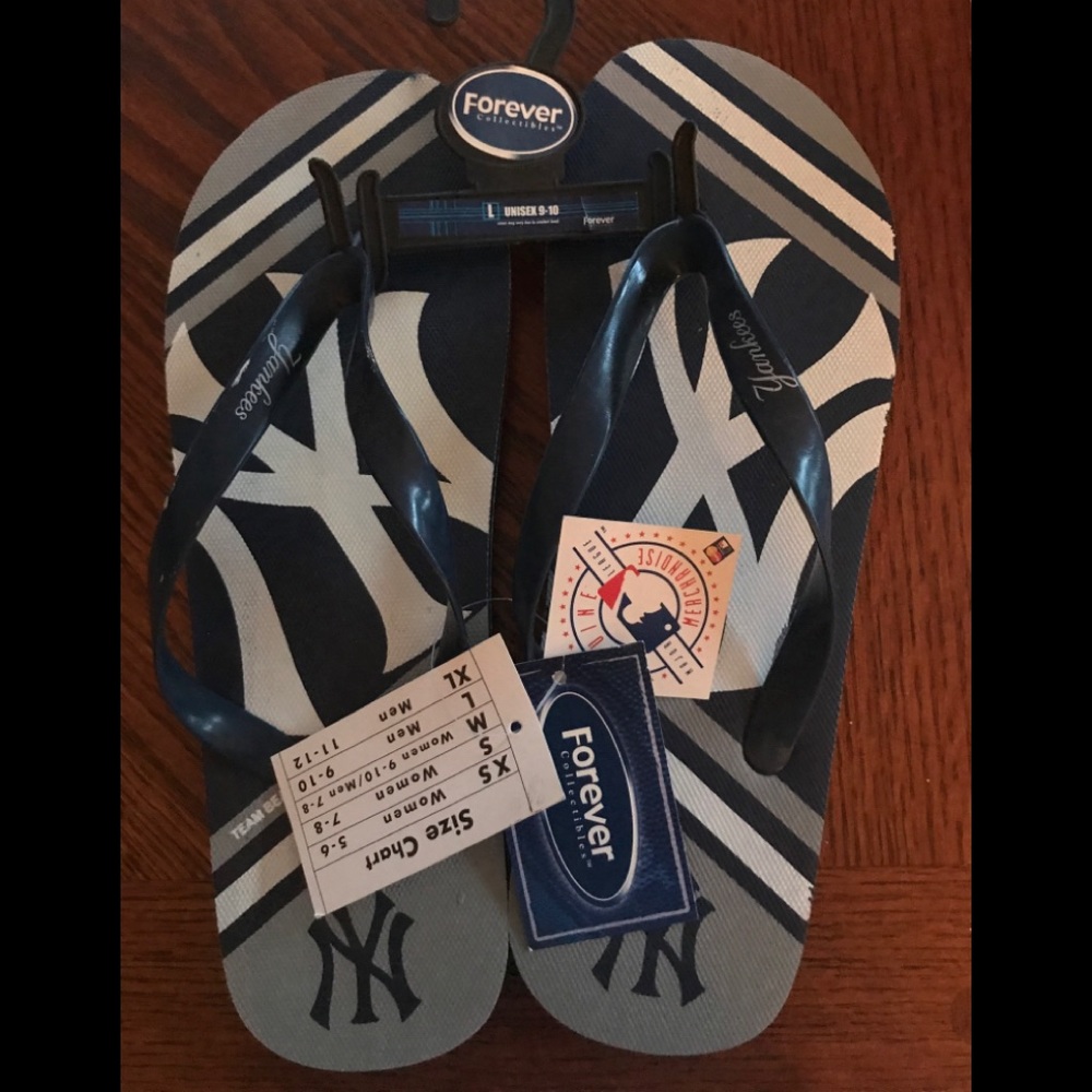 Men’s Flip Flops brand new